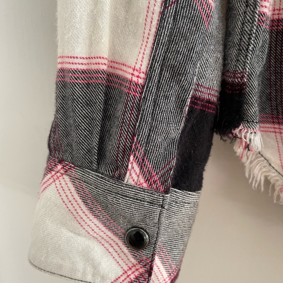 Rails plaid flannel button down. Black, ivory, pink. XS Fall cozy! - Picture 3 of 4